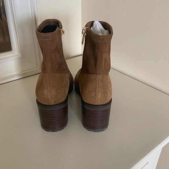 COACH JOY SUEDE LUG SOLE ANKLE BOOTIES BOOTS WOMENS RAW UMBER - Picture 4 of 11